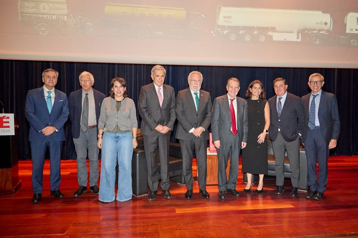 Vigo mayor announces Babé y Cía to be honoured as distinguished citizens for 138 years of history