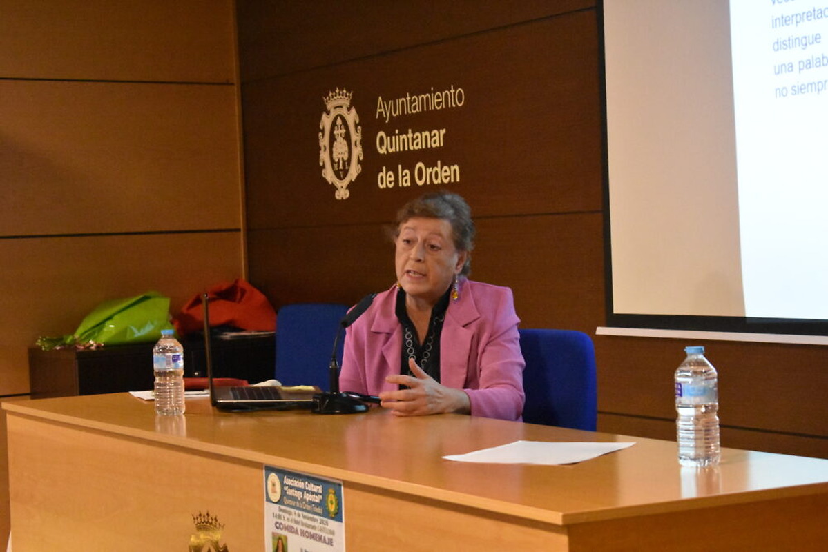 María Luisa Barrajón explores the significance of women's names in Don Quixote during cultural week