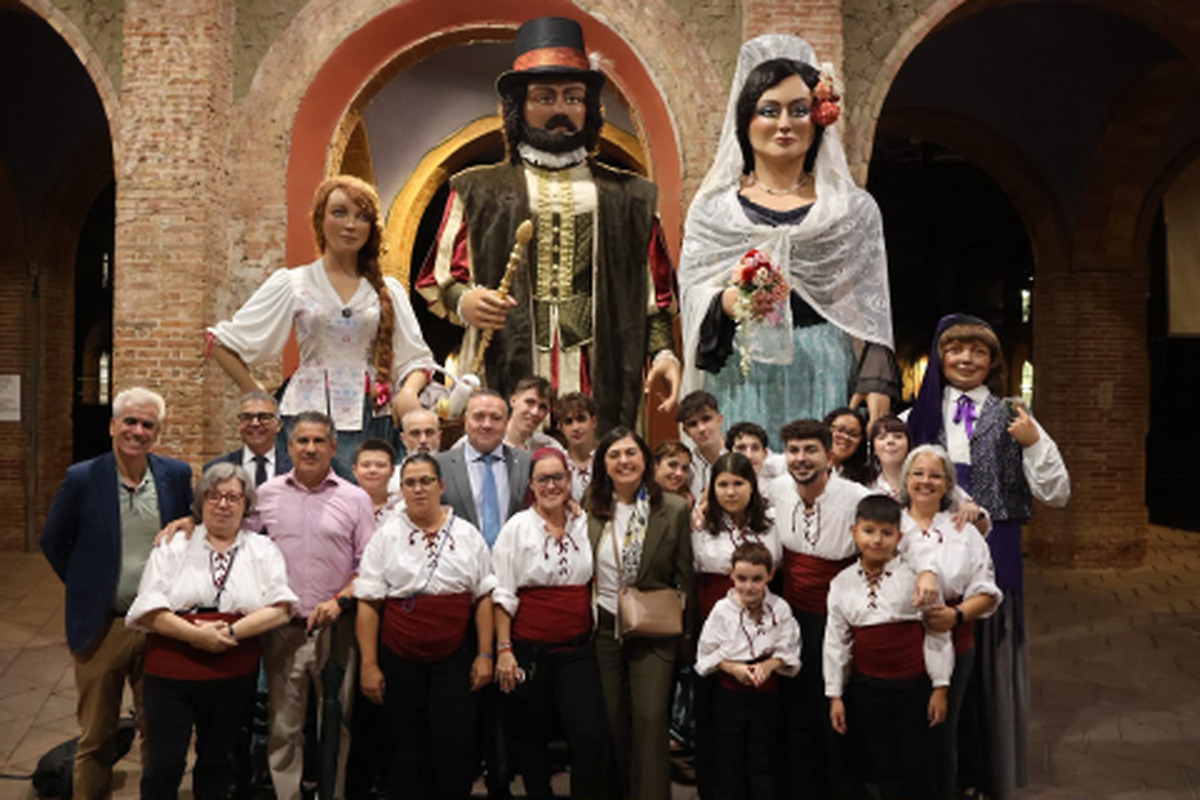 Elena Candia celebrates San Froilán in Nou Barris, Barcelona
