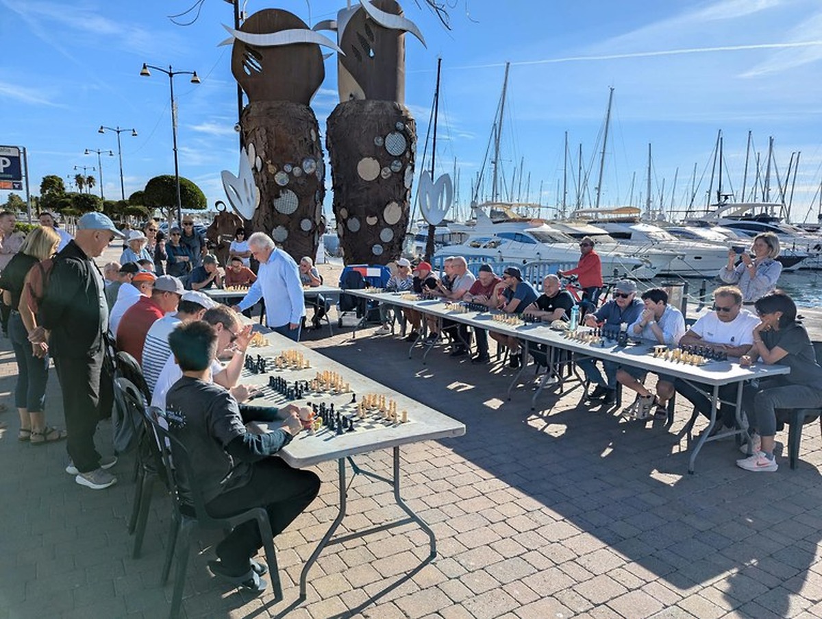 Cambrils hosts international chess retreat combining learning, community and tourism