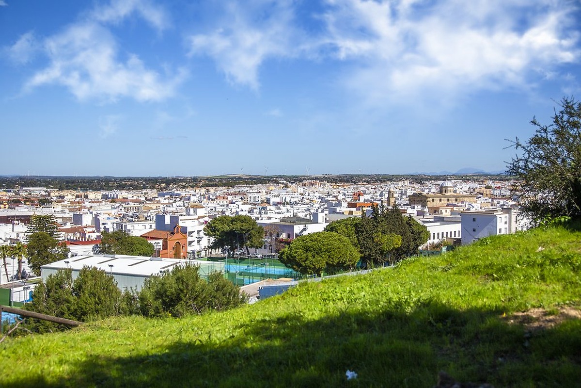 Chiclana allocates over €74,000 to local community groups