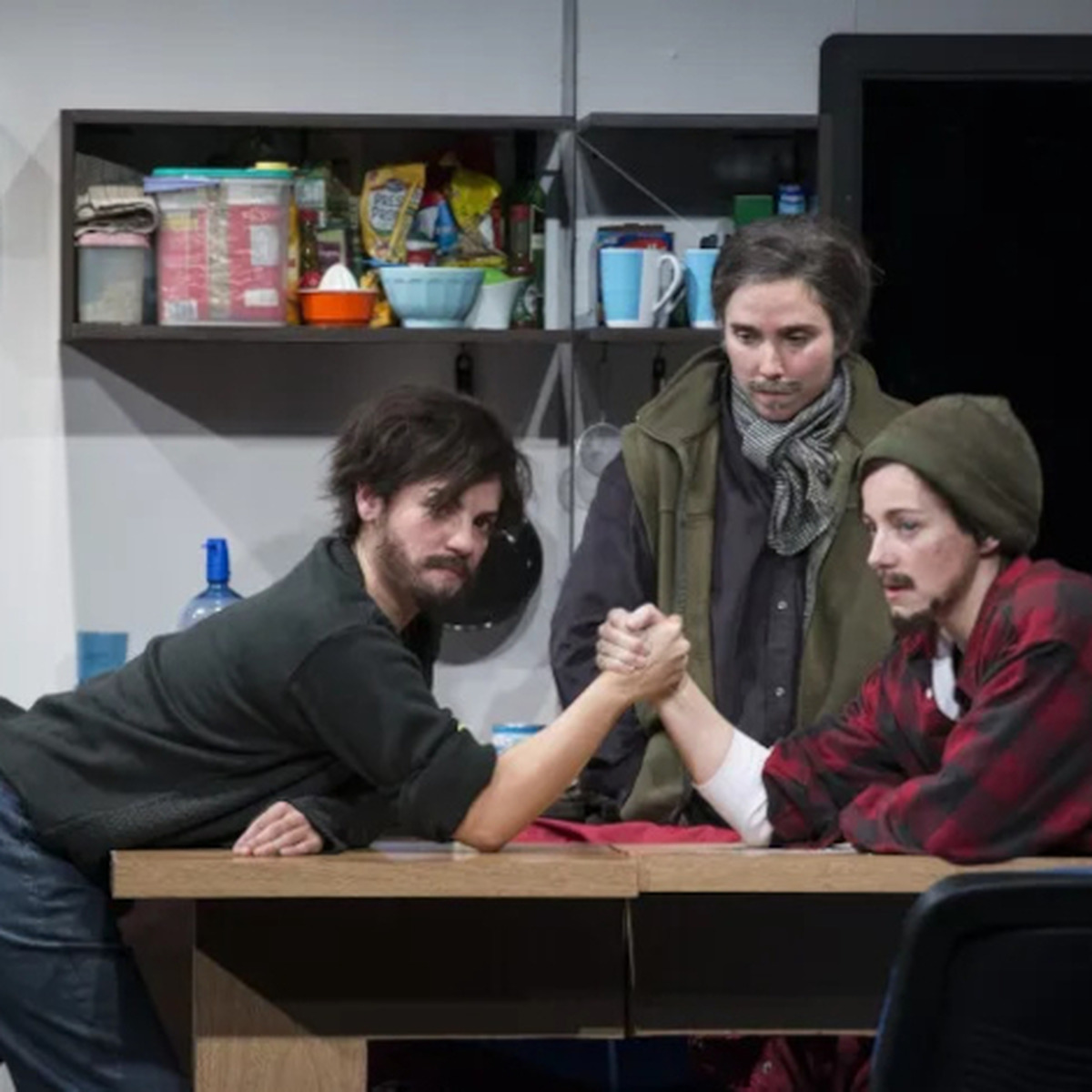 contemporánea condeduque hosts theatrical works 'petróleo' and 'parlamento' by piel de lava